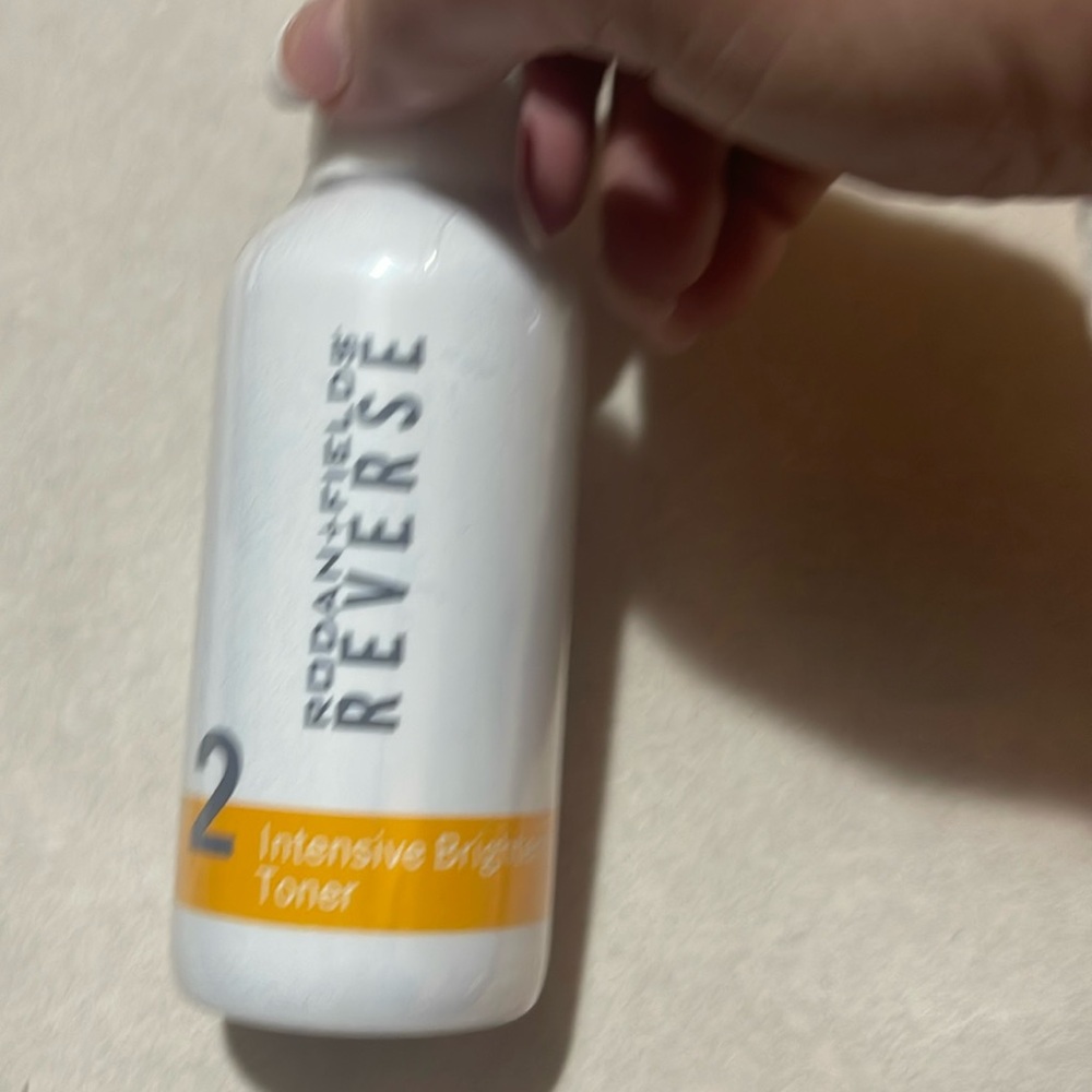 Rodan + Fields Reverse Intensive Brightening Toner 125 mL